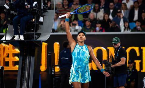 Opvallende verschijning Naomi Osaka neemt ingrijpend besluit op Australian Open: 'Mijn lichaam is veranderd'