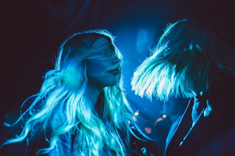 Programma BOOS wil profvoetballer (20) spreken die jonge meisjes en vrouwen oplicht in Amsterdams nachtleven