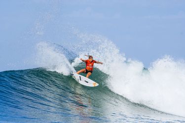 Zoie (14) en Olivier Zietz (18) wonen op Hawaii, maar surfen voor Nederland op WK