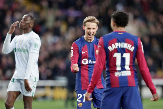 Frenkie de Jong scoort en krijgt complimenten na zege FC Barcelona