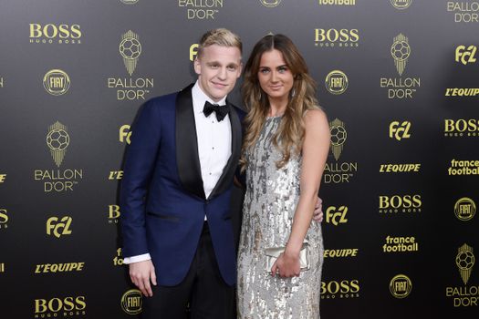 Dochter van Dennis Bergkamp feliciteert ex-Ajacied: 'Wij houden zo veel van jou'