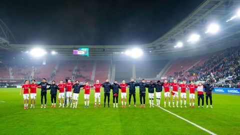 AZ 'onaangenaam verrast' door besluit uit Amsterdam voor duel met Ajax