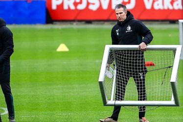 Robin van Persie schuwt het vuile werk niet bij terugkeer als hoofdtrainer van Feyenoord