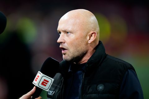 NEC wil andere clubs met 'Engelse bedragen' afschrikken om handtekening trainer Dick Schreuder