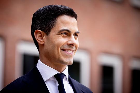 Glunderende premier Rob Jetten verklapt zijn hoogtepunt van Winterspelen: 'Daar ga ik diepe buiging voor maken'