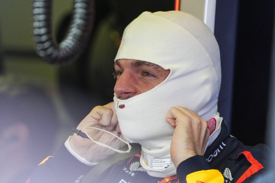 Balende Max Verstappen wijst aan waar het fout ging in Australië: 'Al vanaf de start'