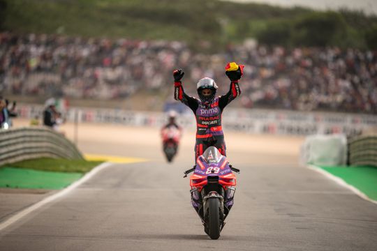 Jorge Martín ziet concurrentie vallen en wint nu wel MotoGP in Portugal