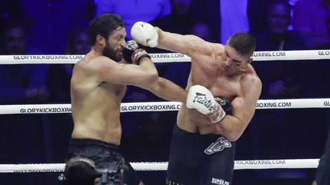 Opvallend: Rico Verhoeven stoomt markante kickbokser klaar voor gevecht met Jamal Ben Saddik