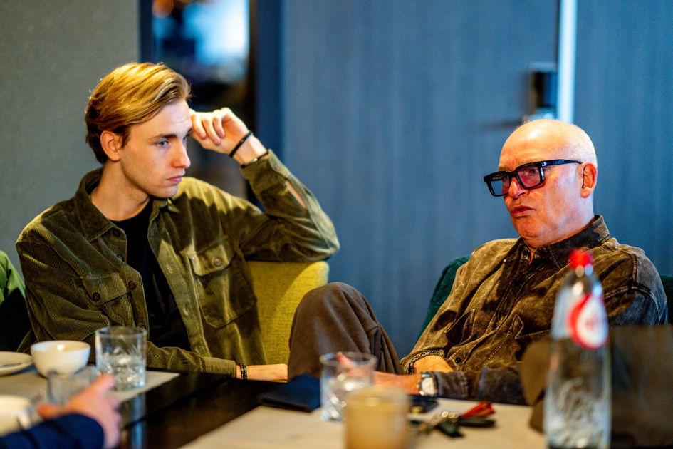 René van der Gijp en zoon lastiggevallen na Feyenoord - Ajax: 'Toen kwamen er een paar voorbij...'