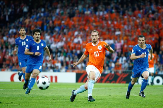 Wesley Sneijder joeg voetbalicoon de stuipen op het lijf: 'Kwamen er vier spoken uit het bad'