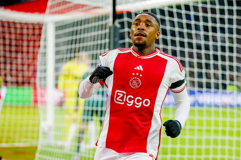 LIVE Eredivisie | Devyne Rensch zet Ajax op voorsprong na slap begin tegen Excelsior