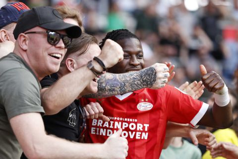 Zo harkt PSV miljoenen binnen met dank aan het geweldige kampioensjaar