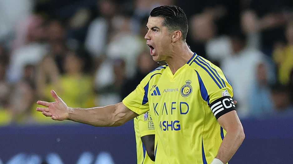 Cristiano Ronaldo wil Lionel Messi weer voor zijn met Braziliaans eerbetoon aan de grootste voetbalsterren