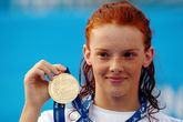 Voormalig topzwemster Nada Higl met haar gouden WK-medaille in 2009. ©Getty Images