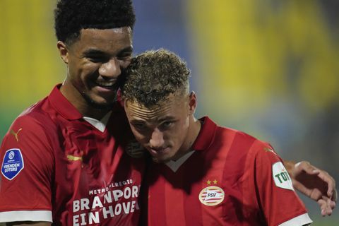 Noa Lang pakt rugnummer van ploeggenoot Malik Tillman af bij PSV