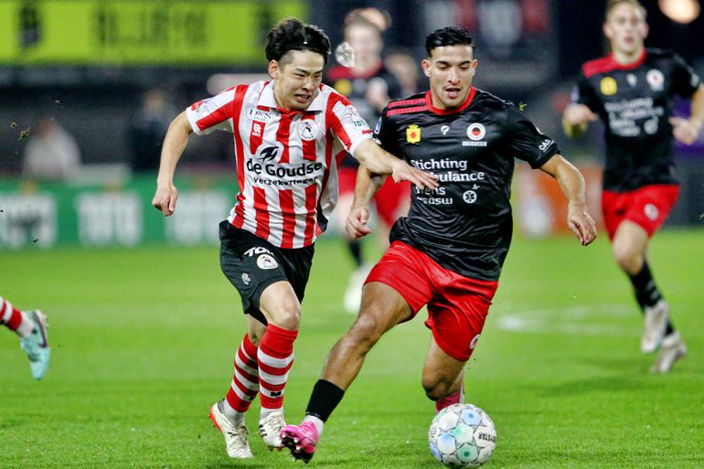 'PSV ziet alternatief voor Couhaib Driouech in Rotterdam en brengt openingsbod uit'