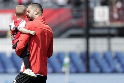 Feyenoorder David Háncko kondigt vol trots groot nieuws aan, grote namen feliciteren hem