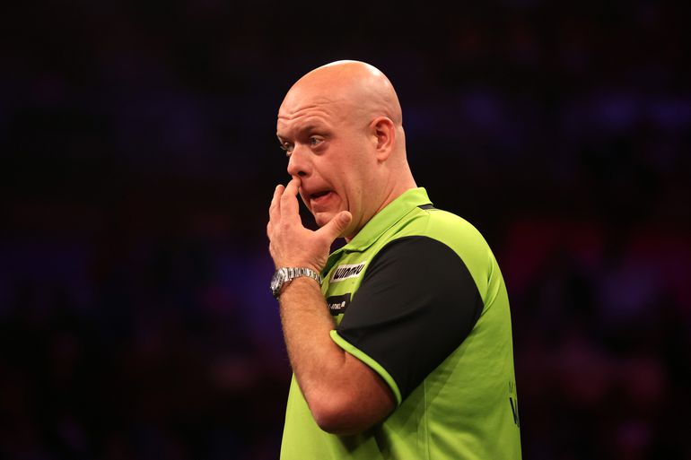 Michael van Gerwen trekt zich op laatste moment terug uit toernooi in Rosmalen