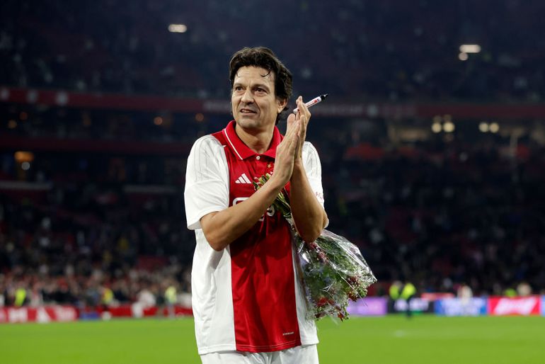Ajax-legende openhartig over duistere periode: 'Lag de hele dag op bed of op de bank'