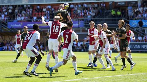 LIVE play-offs | Alles of niets voor Ajax en FC Utrecht: thuisploeg ontsnapt aan vroege achterstand
