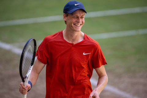 Jannik Sinner spreekt vriendin Anna Kalinskaya toe: 'Ik heb erg met haar te doen'