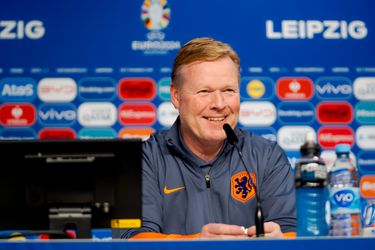 Ronald Koeman doet belofte na pijnlijke stilte: 'Zullen we dat doen?'