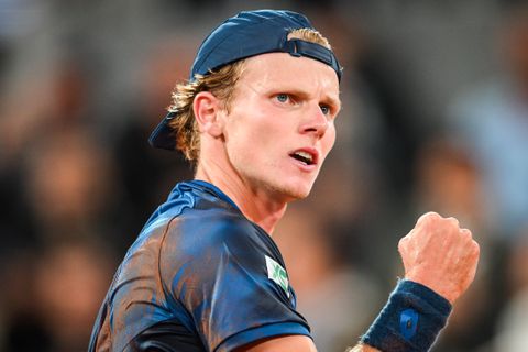 Jesper de Jong zet eerste stap richting debuut op Wimbledon