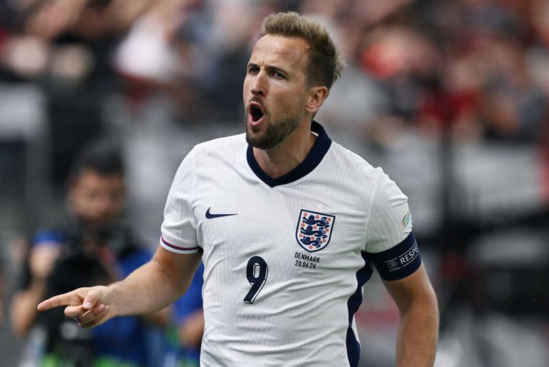 Engelse spits Harry Kane zet kritische analisten Gary Lineker en Alan Shearer op hun nummer