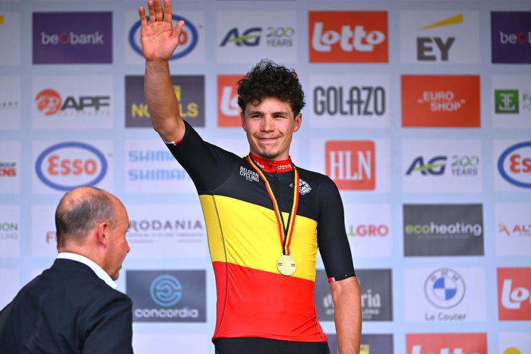 Belgisch kampioen Arnaud De Lie beloond voor comeback na zware periode: debuut in Tour de France