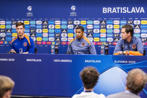 Opvallend verschil tussen Jong Oranje en Engeland: 'We trainen zelfs op heetste moment van de dag'