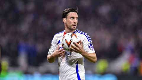 Keiharde straf voor Franse topclub Olympique Lyon vanwege financiële wanorde