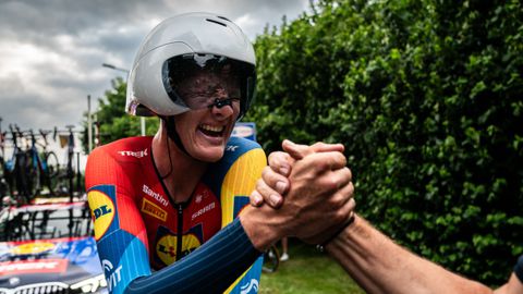 Kersvers Nederlands kampioen tijdrijden doet opvallende uitspraak: 'Het is wel een beetje op'