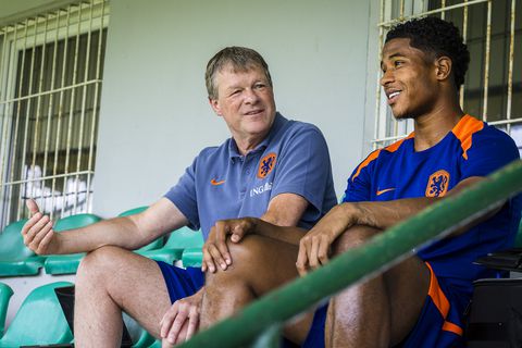 Ryan Flamingo wil op eigen manier geschiedenis schrijven met Jong Oranje: 'Anders wordt het wel erg zwaar en laat'