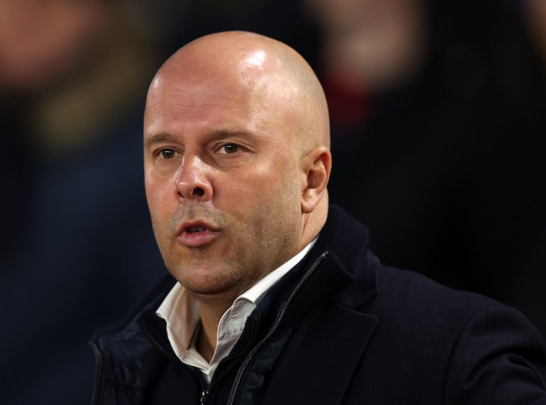 Groot probleem voor topcoach Arne Slot op komst? Belangrijke sterkhouder dreigt gratis te vertrekken