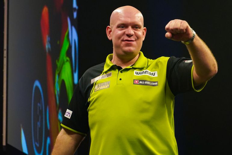 Lachende Michael van Gerwen is weer opgeladen na kostbare tijd met zijn kinderen: 'Ik ben er klaar voor'