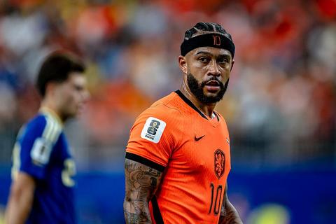 Oranje-international Memphis Depay openhartig over moeilijke jeugd: 'Ik was geen makkelijk kind'