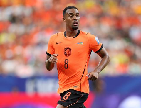 Bondscoach Ronald Koeman duidelijk na vraag over Ryan Gravenberch: 'Het heeft helemaal geen zin'