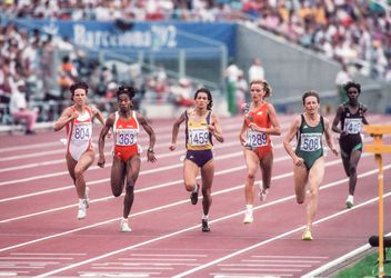 'Heel schattig, maar ook ongemakkelijk': zelfs in nagelstudio wordt Ellen van Langen 'belaagd' vanwege historisch olympisch goud