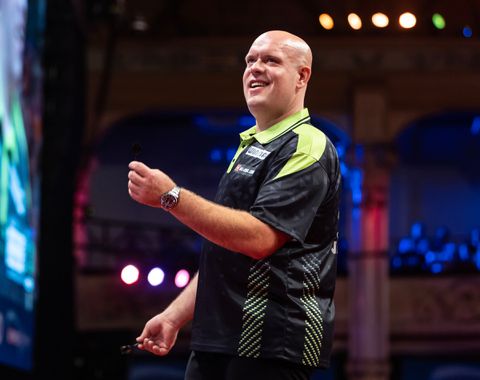 Topdarter Michael van Gerwen mag zich troosten met duizenden euro's na onnodige nederlaag op World Matchplay