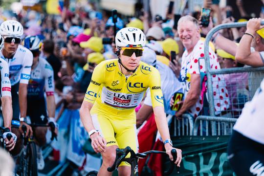 Grote zorgen rond ziekte in ploeg Tadej Pogacar tijdens Tour de France: 'Dan is dat fataal'