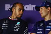 Lewis Hamilton met Alex Albon. © Getty Images