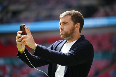 'There we land': Transfergoeroe Fabrizio Romano krijgt concurrentie van virale jonge Brit