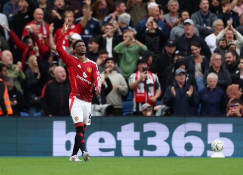 Emotioneel moment bij Brighton - Manchester United: Amad Diallo zet United op gelijke hoogte