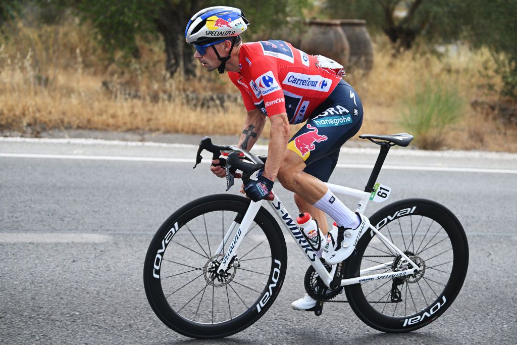 Primoz Roglic etaleert opnieuw klasse in Vuelta en deelt tik uit aan Ben O'Connor