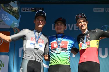 Mathieu van der Poel kan leven met tweede plaats na bizarre finale: 'Ik ben aangenaam verrast'