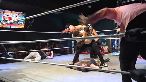 Bizarre en heftige beelden uit de vechtsportwereld: 'Ik maak me zorgen over zijn gezondheid'