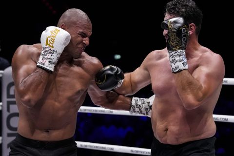 Glory deelt spectaculaire beelden van 'knock-out van het jaar', weergaloze trap Levi Rigters gaat de wereld over