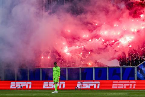 Cambuur verafschuwt acties Feyenoord-'supporters' en doet belofte: 'Ontoelaatbaar en onacceptabel'