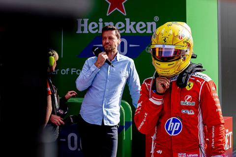 Topcoureur Lewis Hamilton verlaat boos circuit Zandvoort na GP van Nederland: 'Moeten we privé bespreken'