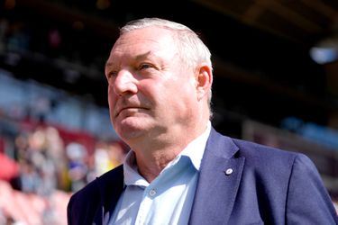 FC Utrecht-trainer Ron Jans moet knoop doorhakken richting Europa League: 'Daar begint het mee'
